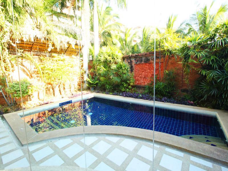 Cosy Beach Pool Villas By Pattaya Sunny Rentals Exteriör bild
