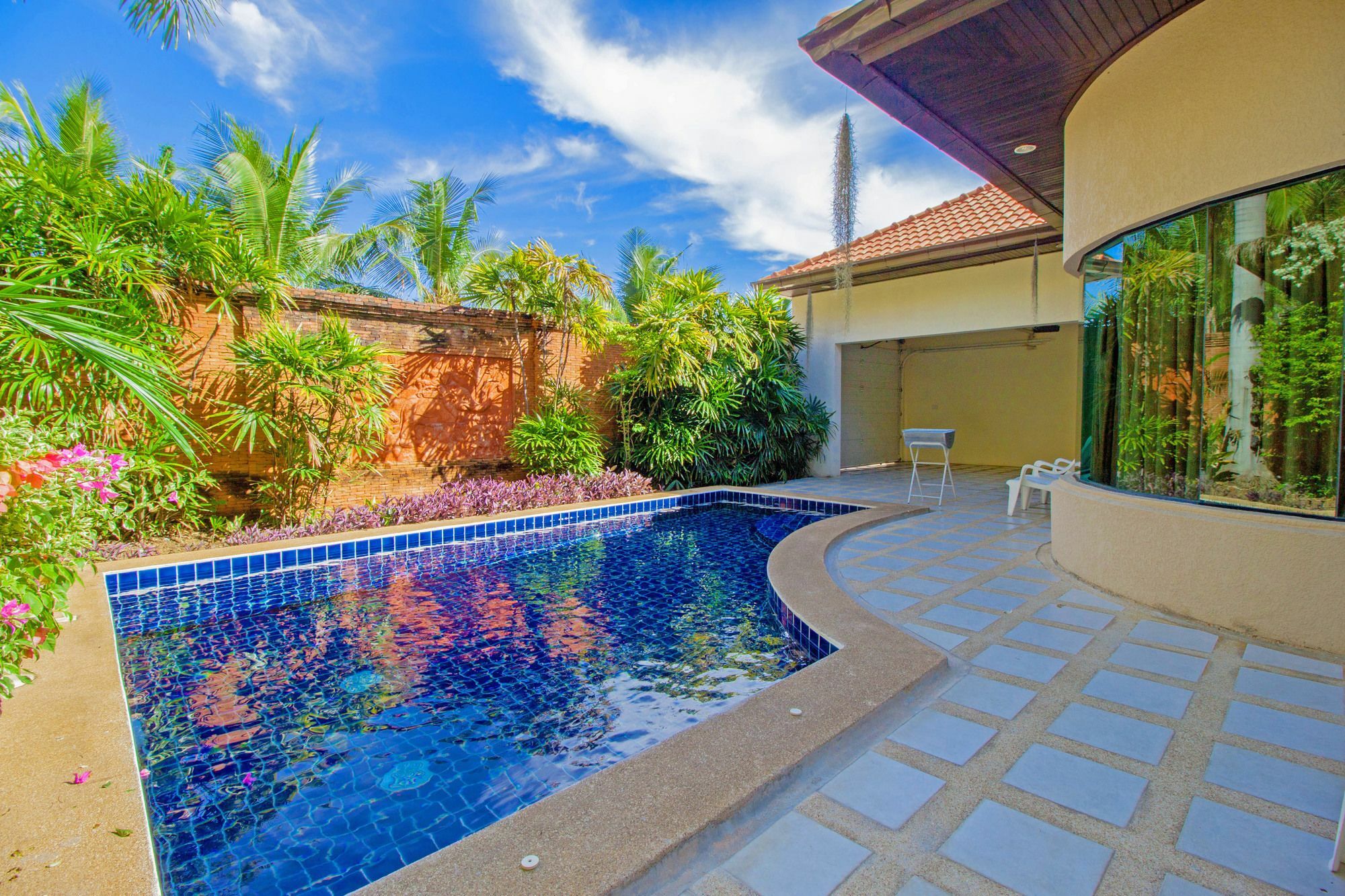Cosy Beach Pool Villas By Pattaya Sunny Rentals Exteriör bild