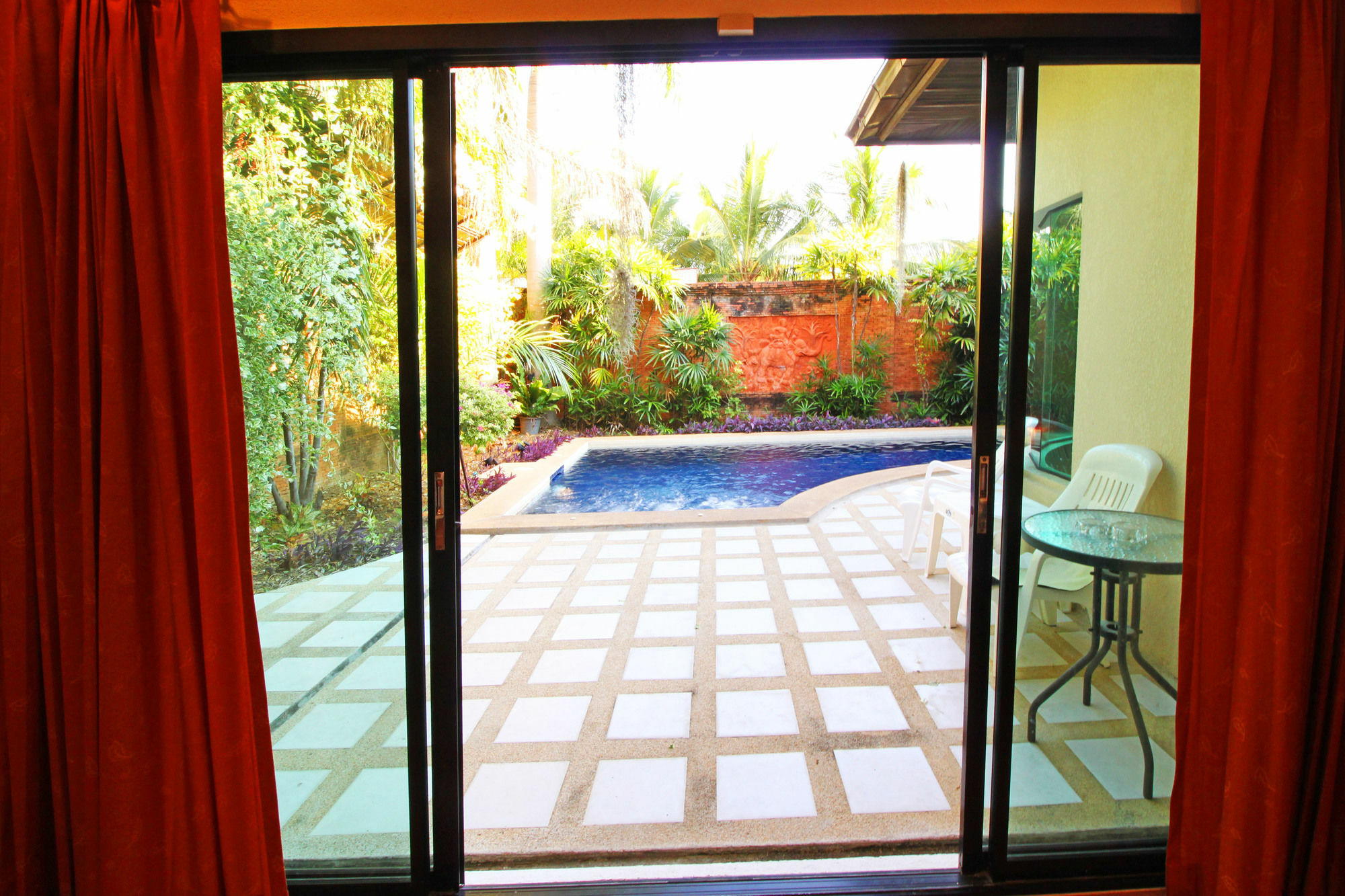 Cosy Beach Pool Villas By Pattaya Sunny Rentals Exteriör bild