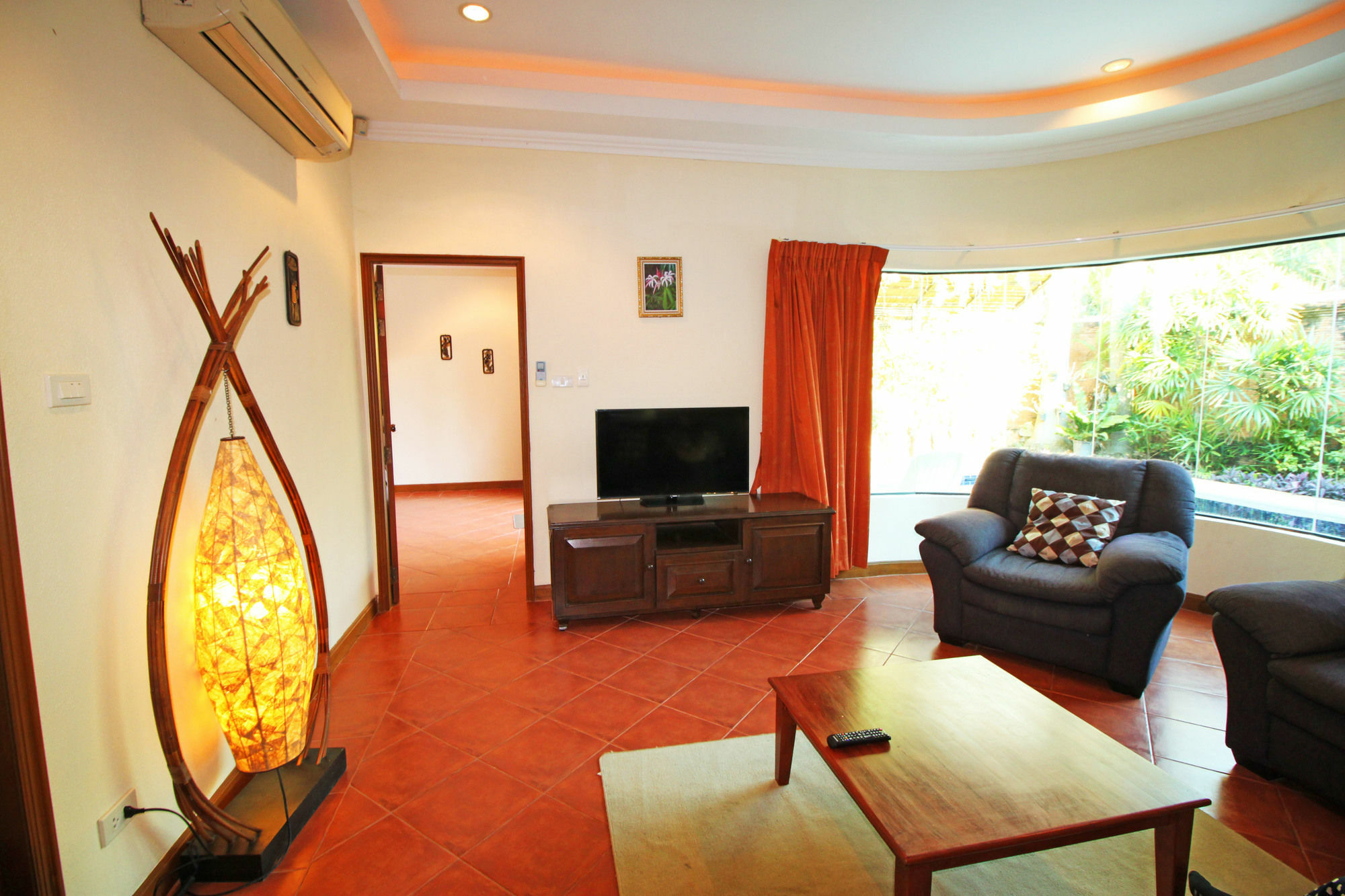 Cosy Beach Pool Villas By Pattaya Sunny Rentals Exteriör bild
